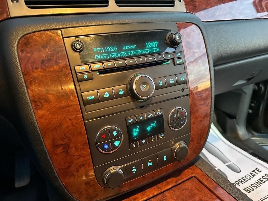 Chevrolet Avalanche LT 4WD 2013