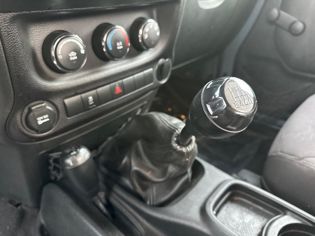 Jeep Wrangler Sport 4WD 2015