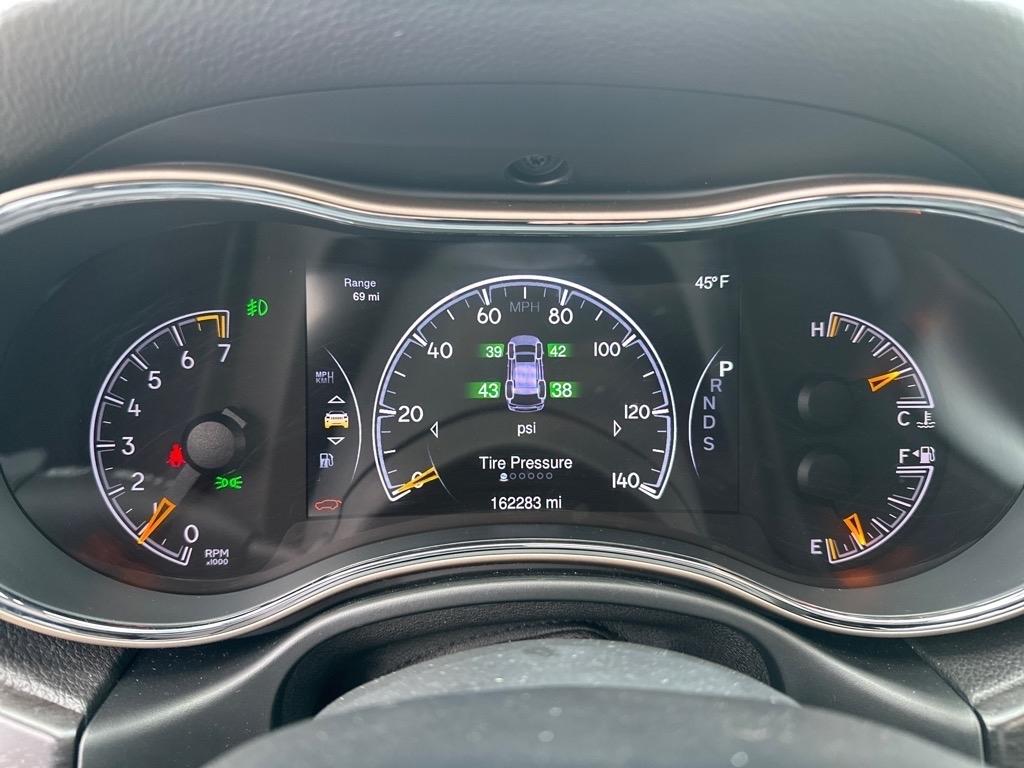 Jeep Grand Cherokee Laredo 4WD 2015