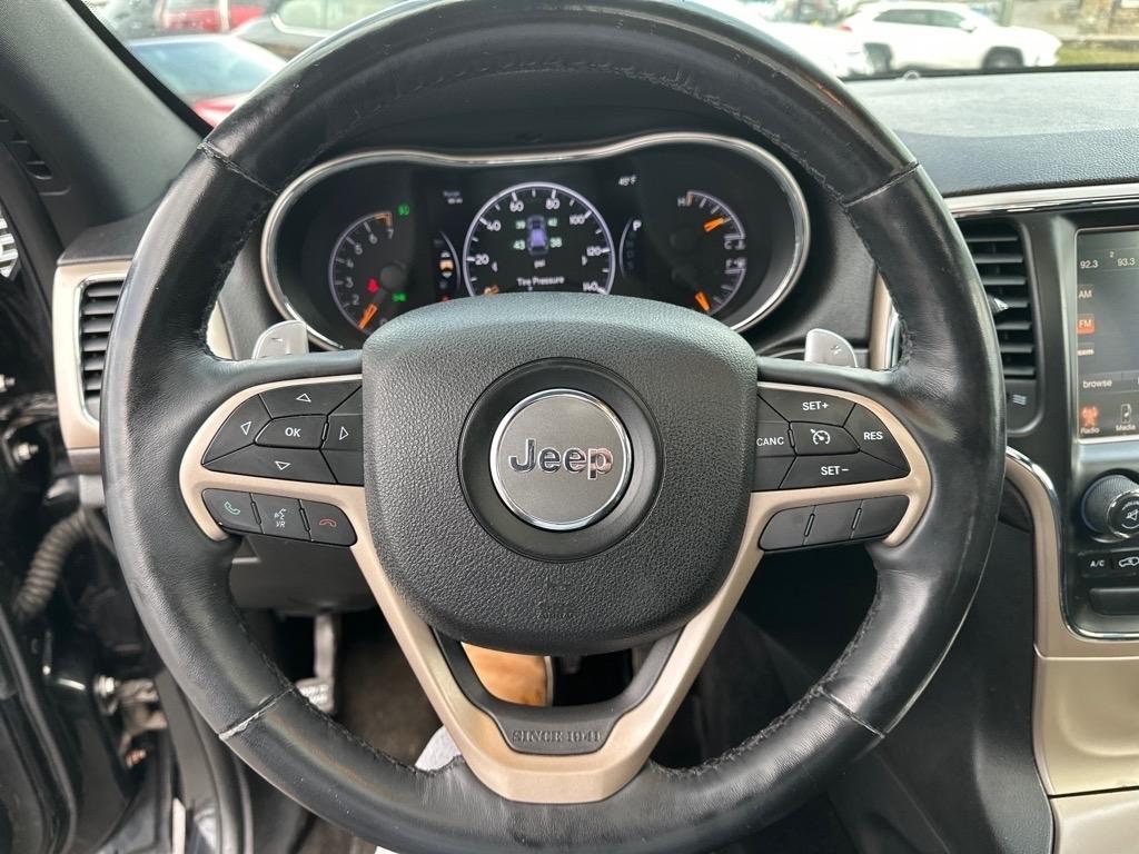 Jeep Grand Cherokee Laredo 4WD 2015