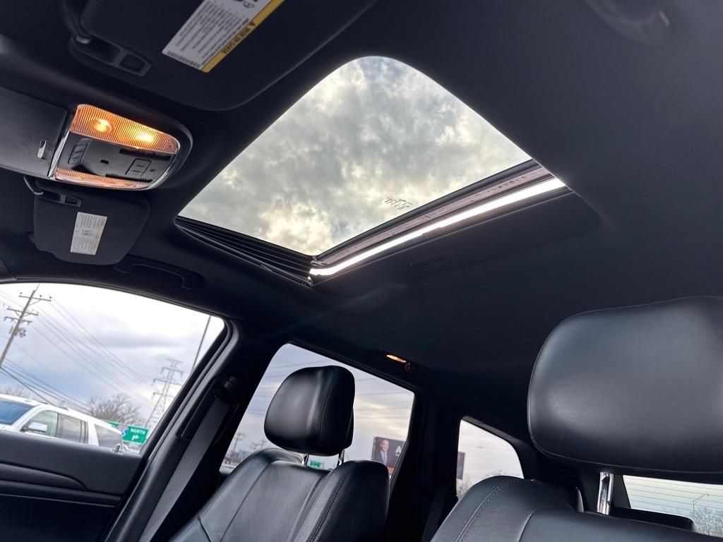 Jeep Grand Cherokee Laredo 4WD 2015