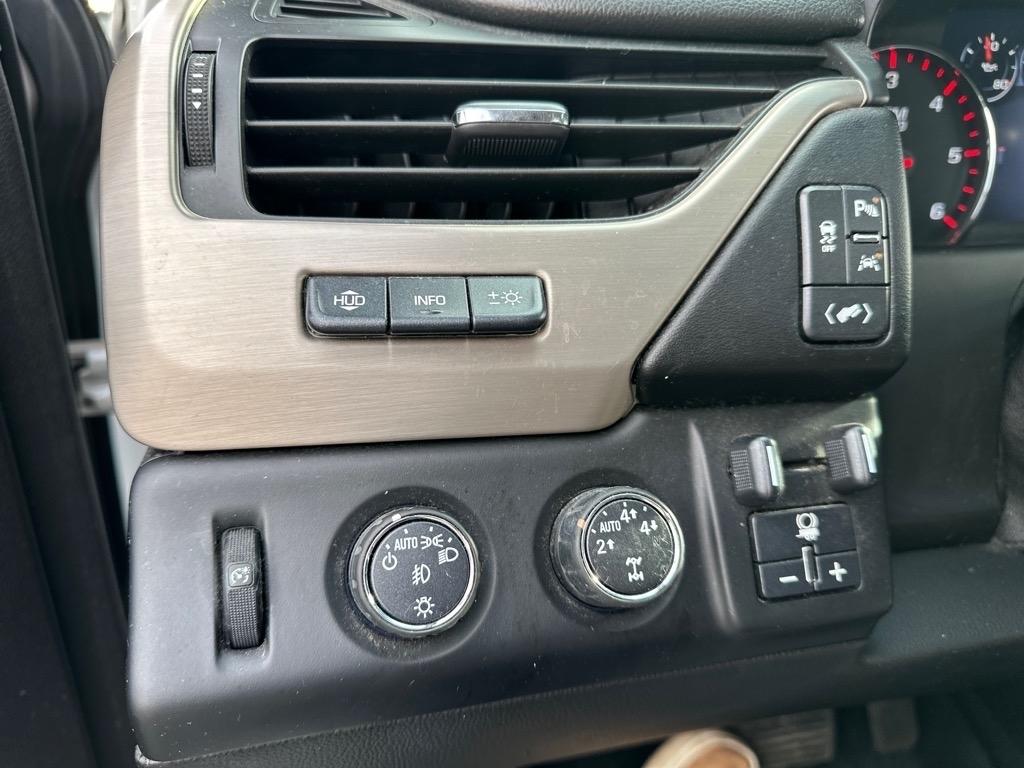 GMC Yukon XL Denali 4WD 2016