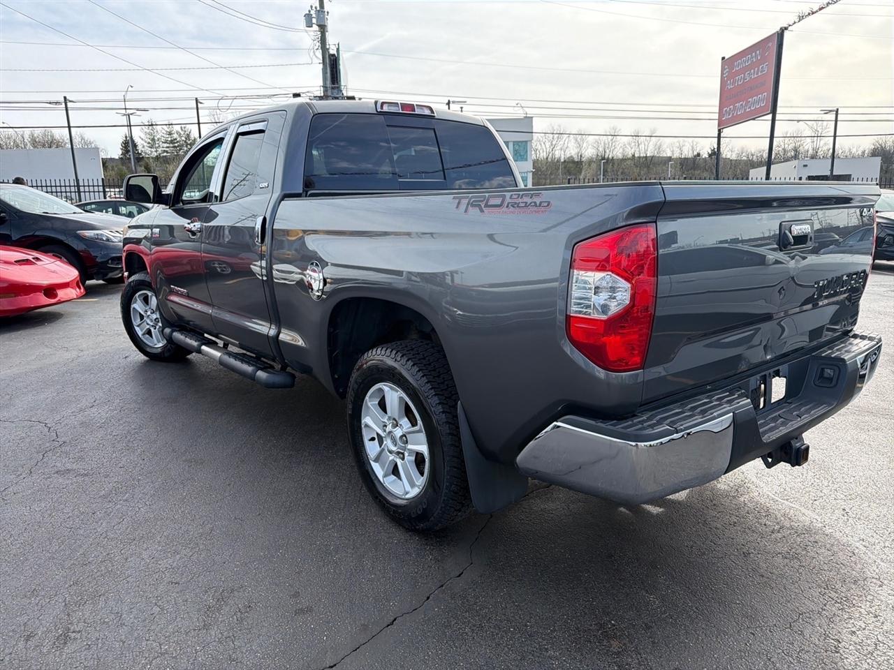 Toyota Tundra SR5 5.7L V8 Double Cab 4WD 2014