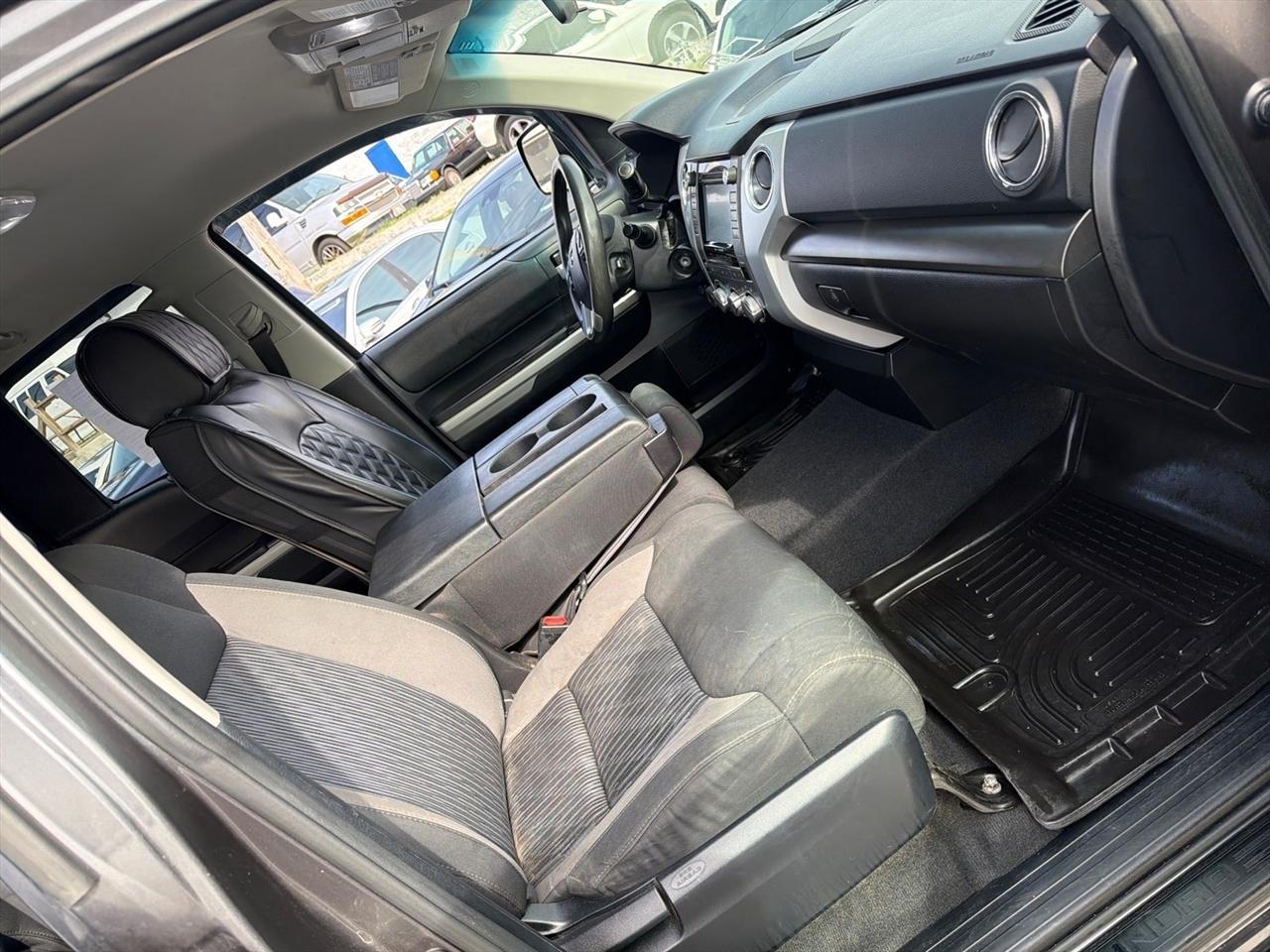 Toyota Tundra SR5 5.7L V8 Double Cab 4WD 2014