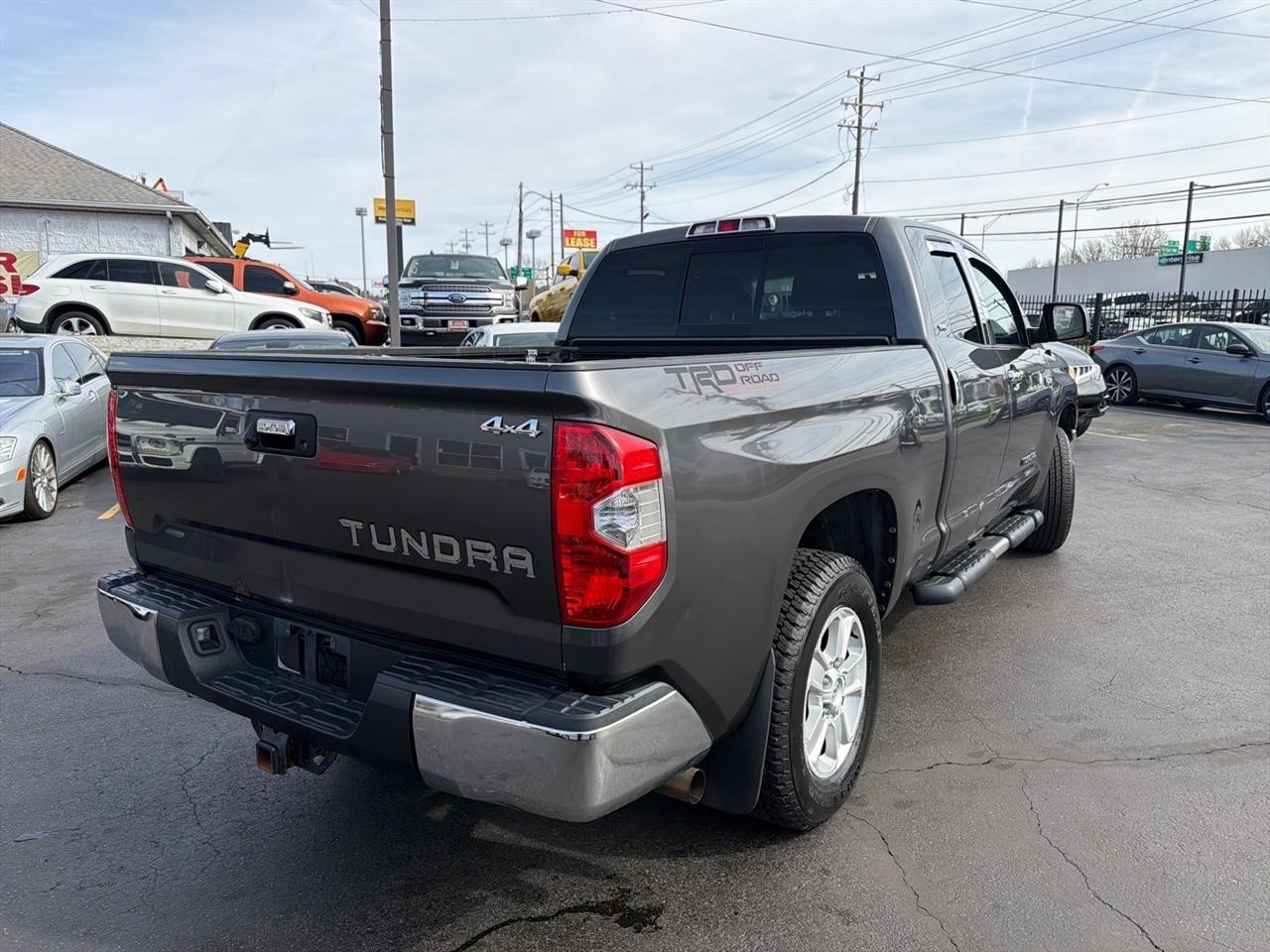 Toyota Tundra SR5 5.7L V8 Double Cab 4WD 2014