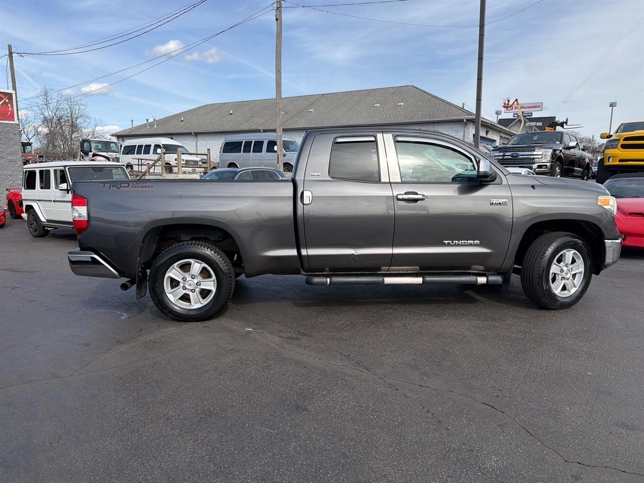 Toyota Tundra SR5 5.7L V8 Double Cab 4WD 2014