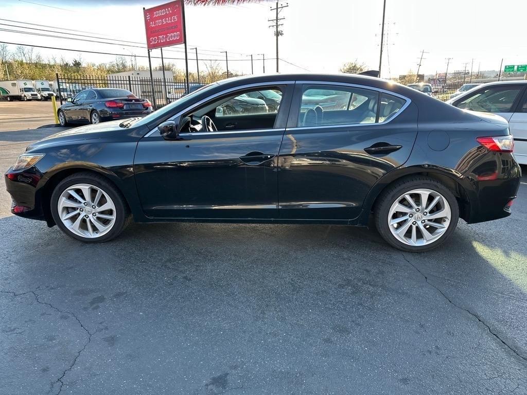 Acura ILX 8-Spd AT 2016