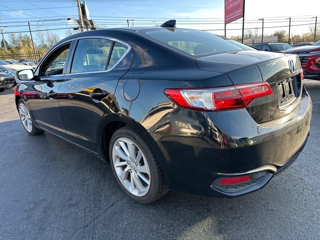 Acura ILX 8-Spd AT 2016