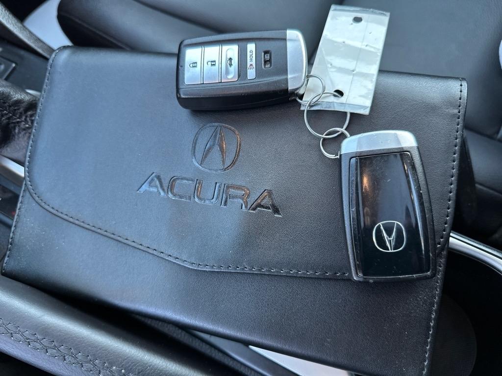 Acura ILX 8-Spd AT 2016