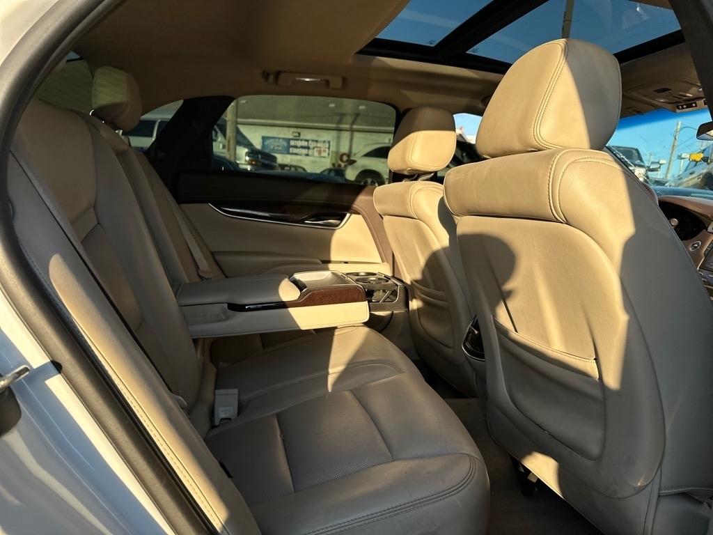 Cadillac XTS Luxury AWD 2016