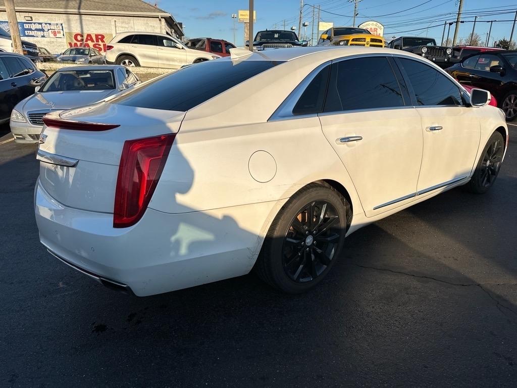 Cadillac XTS Luxury AWD 2016