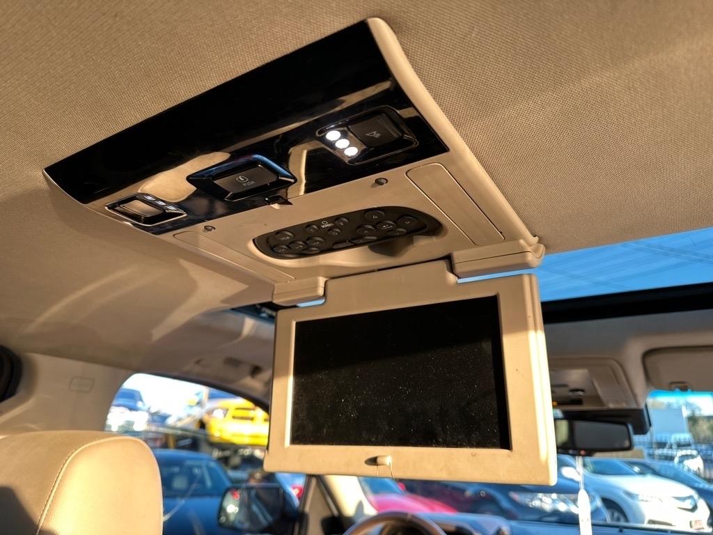 Chevrolet Suburban LTZ 4WD 2016