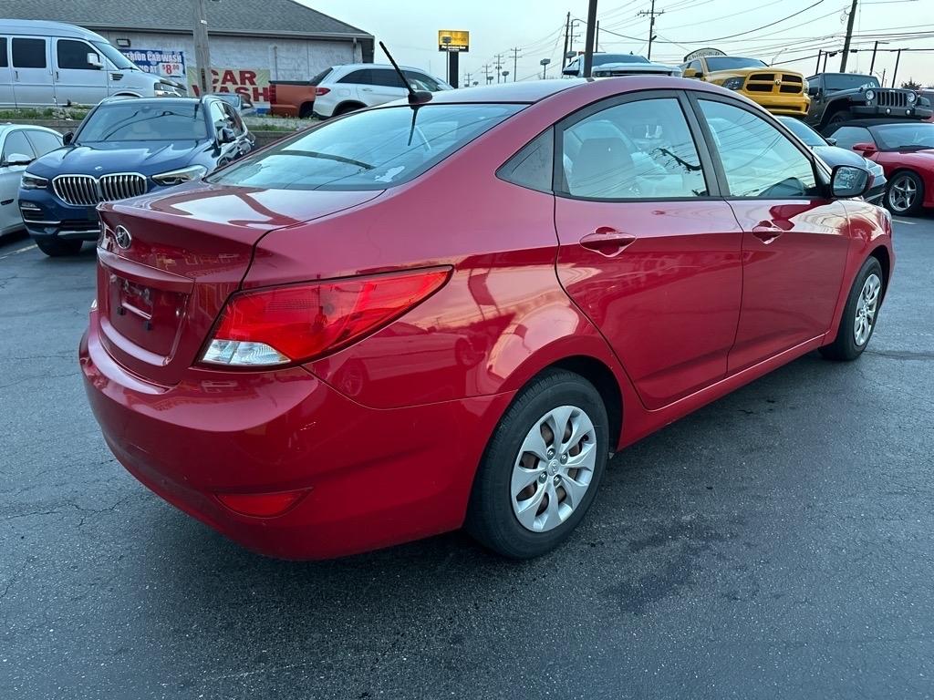 Hyundai Accent SE 4-Door 6A 2016