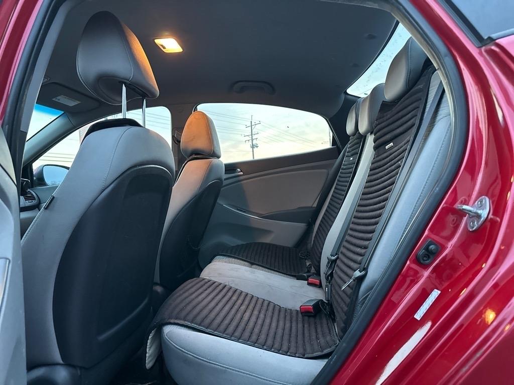 Hyundai Accent SE 4-Door 6A 2016