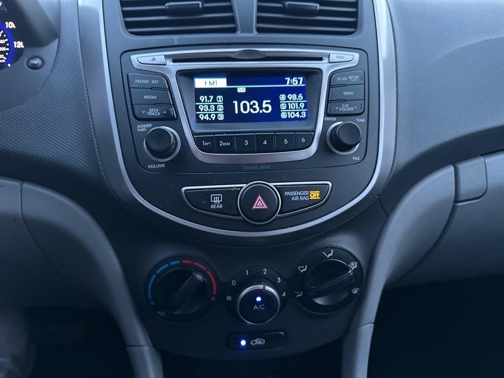 Hyundai Accent SE 4-Door 6A 2016