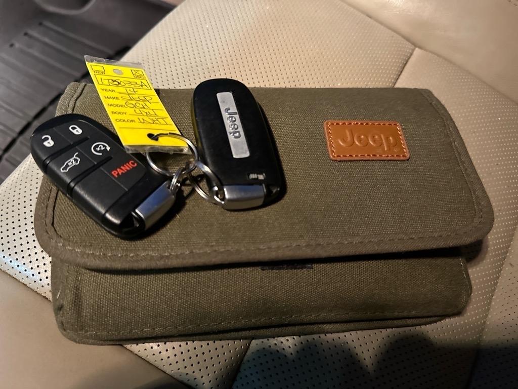 Jeep Grand Cherokee Overland 4WD 2014