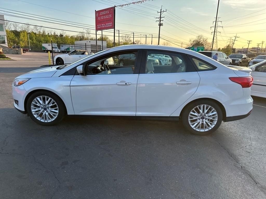 Ford Focus Titanium Sedan 2018