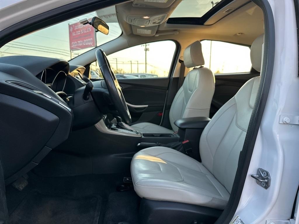 Ford Focus Titanium Sedan 2018