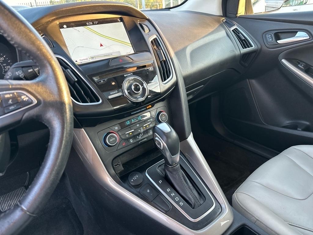 Ford Focus Titanium Sedan 2018