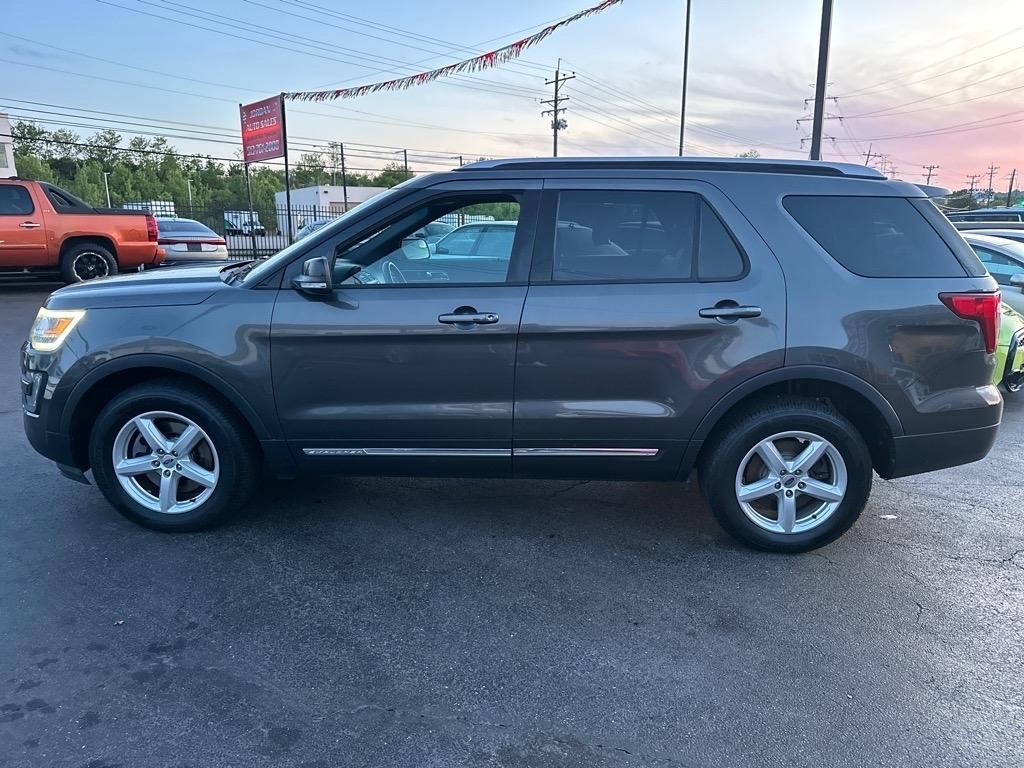 Ford Explorer XLT 4WD 2016