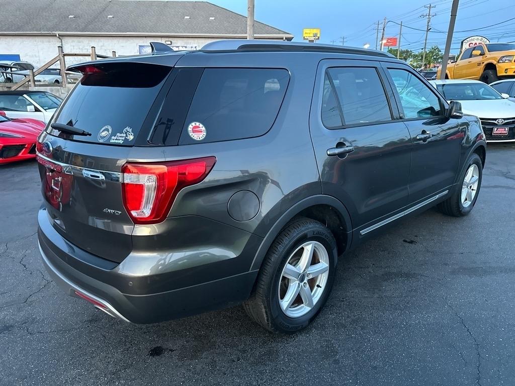 Ford Explorer XLT 4WD 2016