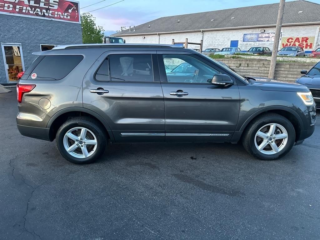 Ford Explorer XLT 4WD 2016