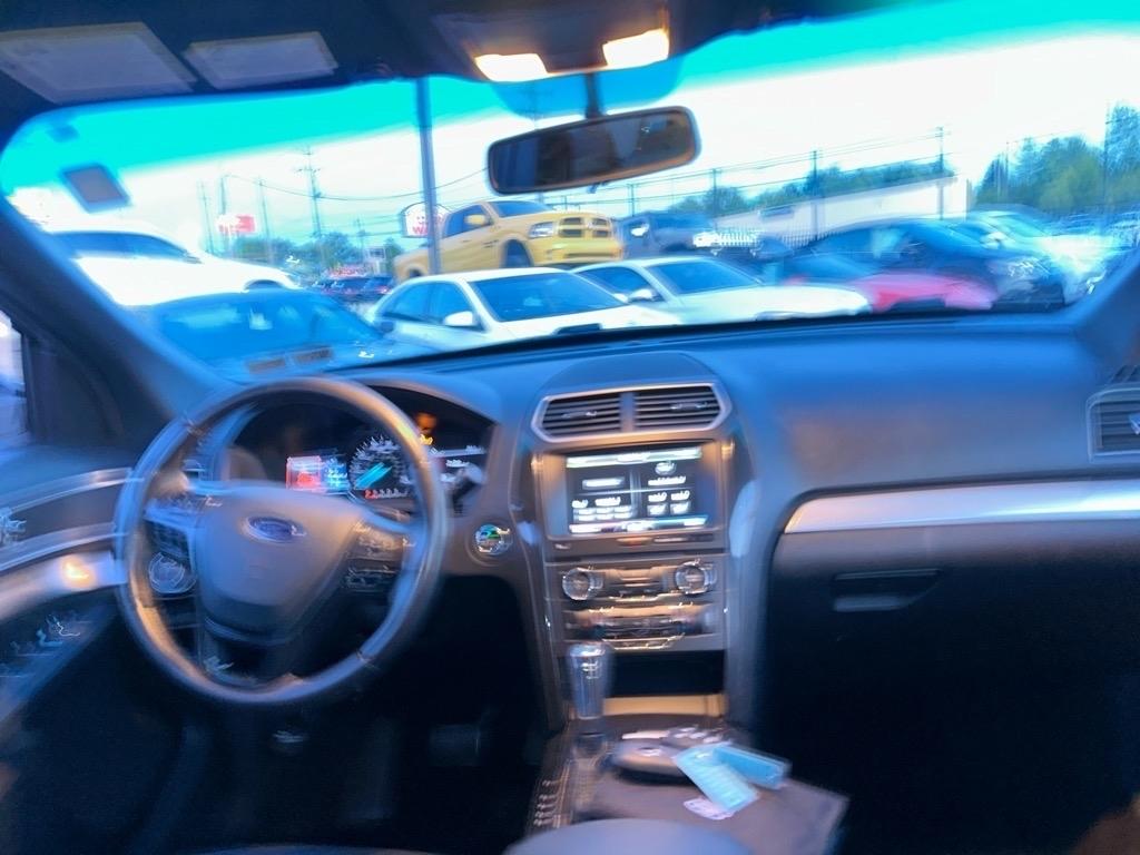 Ford Explorer XLT 4WD 2016