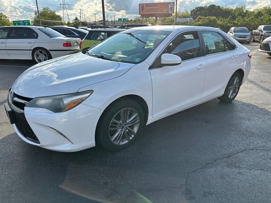 Toyota Camry SE 2015