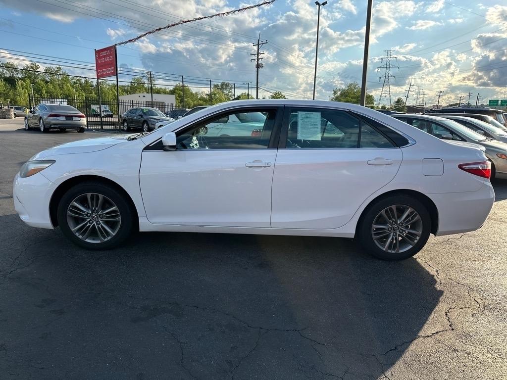 Toyota Camry SE 2015