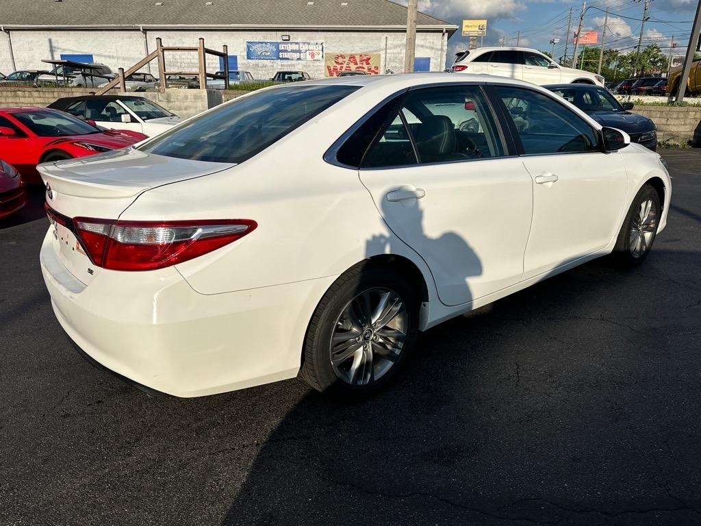 Toyota Camry SE 2015