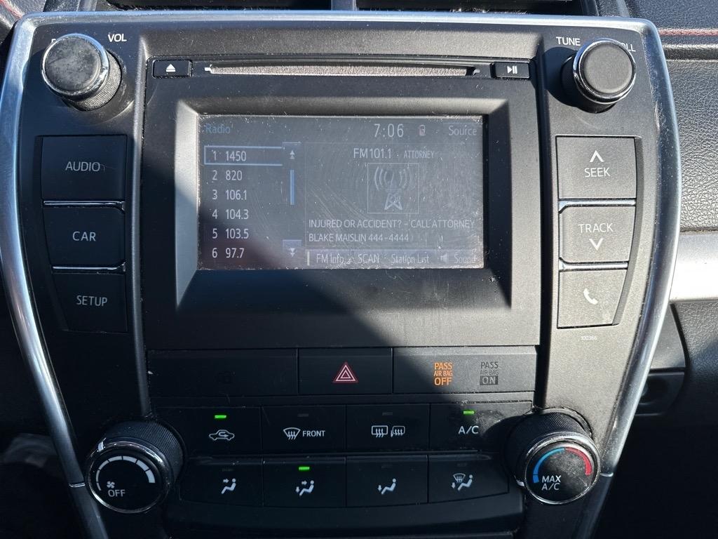 Toyota Camry SE 2015