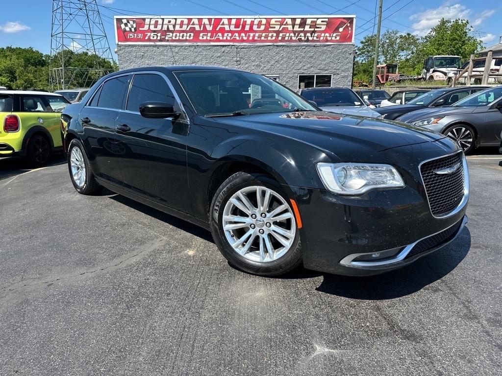 2018 Chrysler 300 Touring