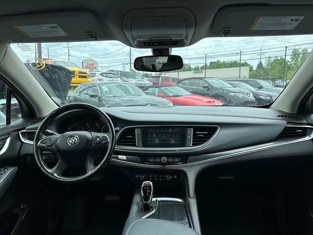 Buick Enclave Essence FWD 2019
