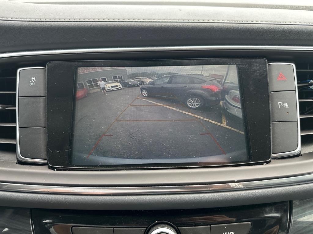 Buick Enclave Essence FWD 2019