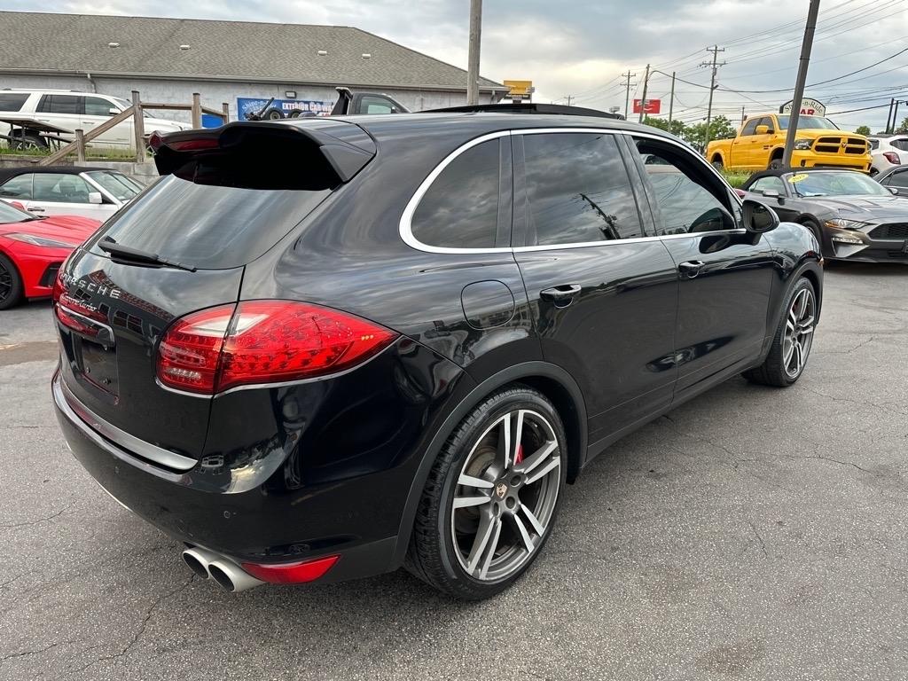 Porsche Cayenne Turbo 2013