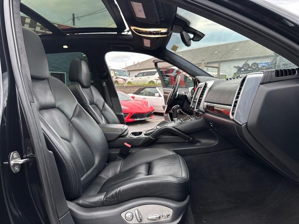 Porsche Cayenne Turbo 2013
