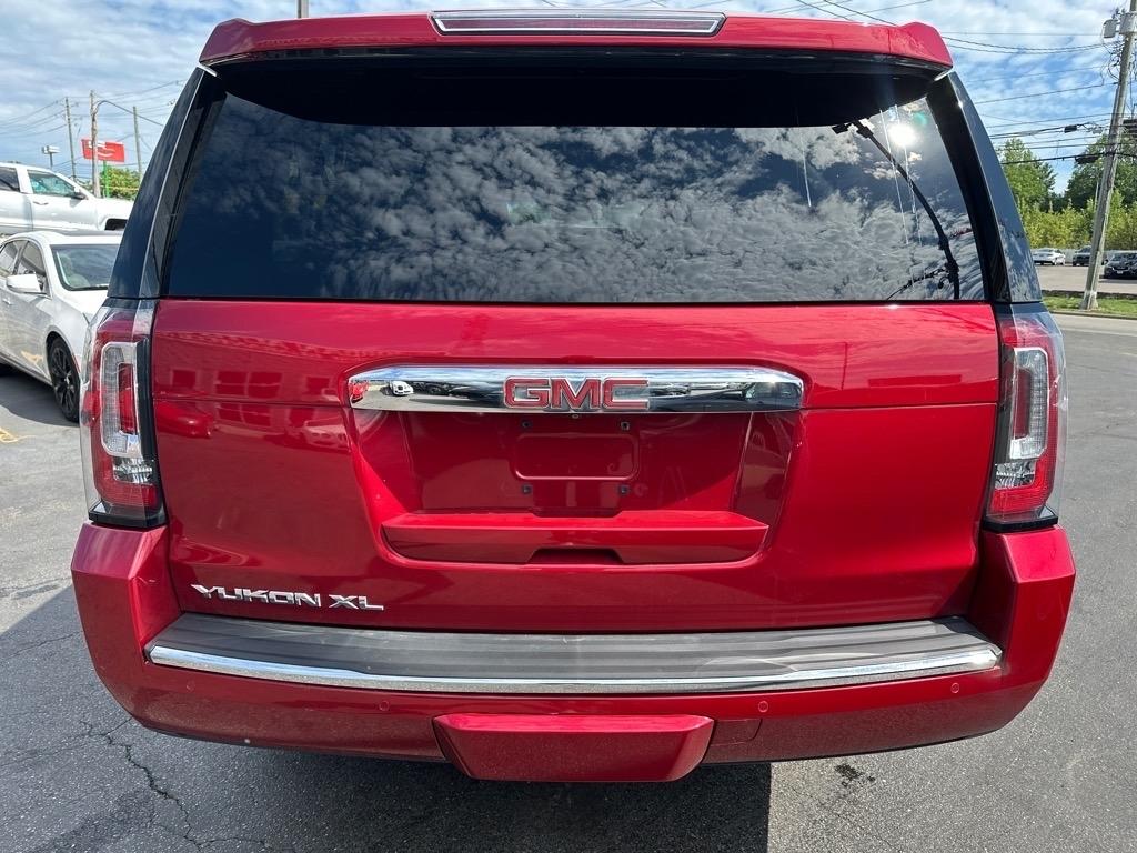 GMC Yukon Denali XL 4WD 2015