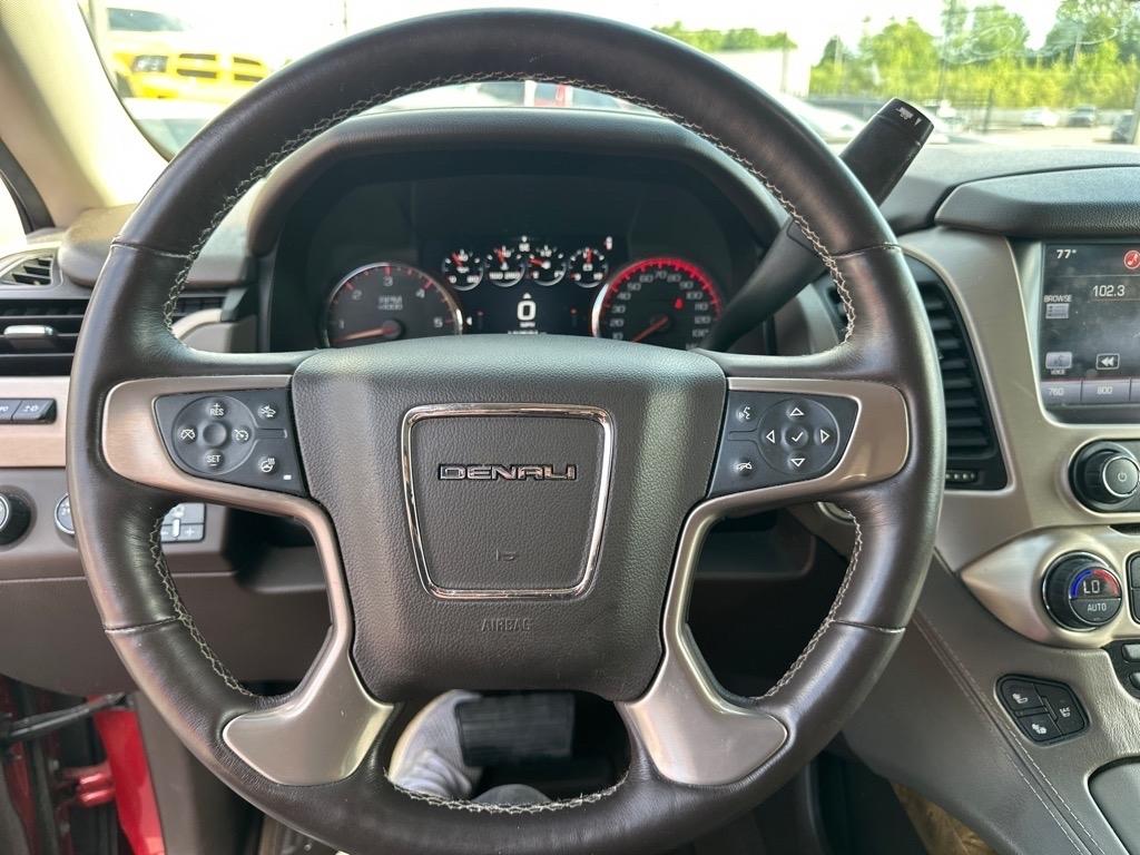 GMC Yukon Denali XL 4WD 2015
