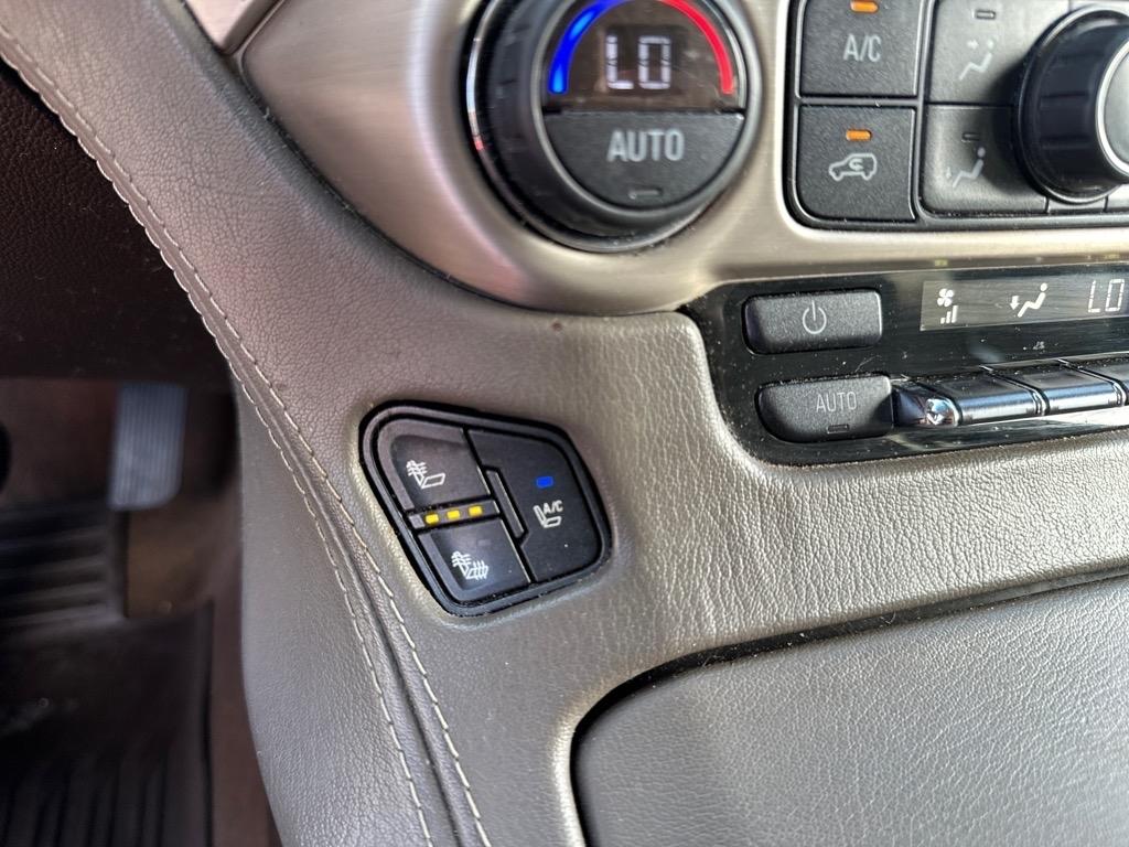 GMC Yukon Denali XL 4WD 2015