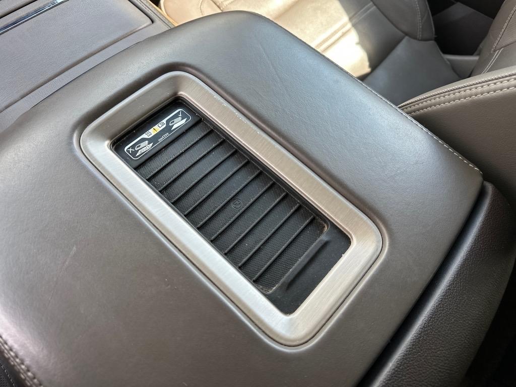 GMC Yukon Denali XL 4WD 2015
