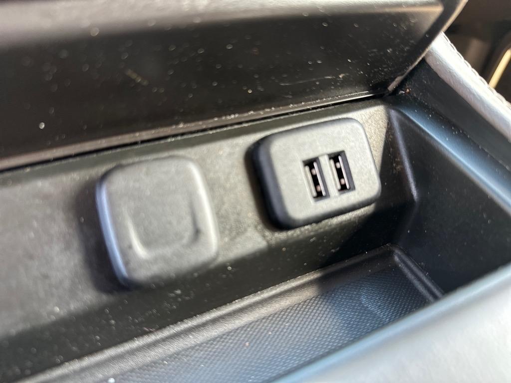 GMC Yukon Denali XL 4WD 2015