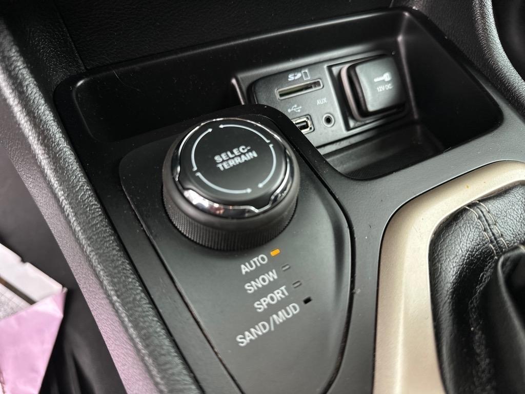 Jeep Cherokee  2015