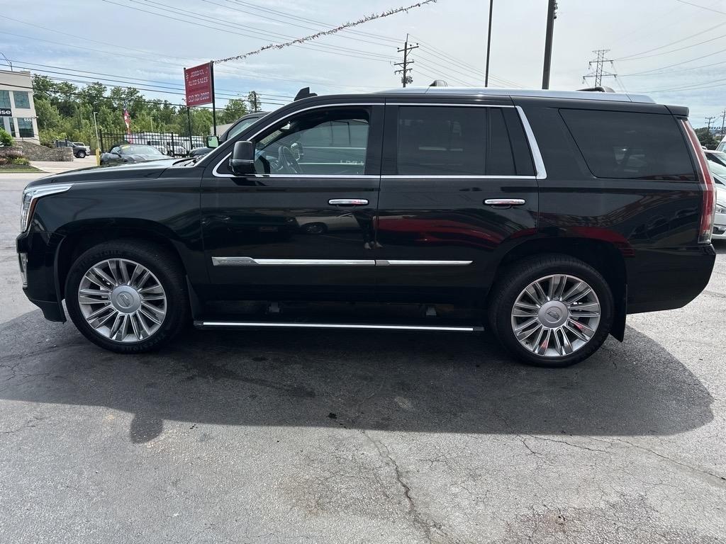Cadillac Escalade Platinum 4WD 2016
