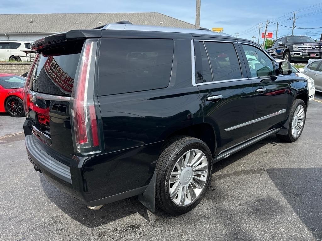 Cadillac Escalade Platinum 4WD 2016