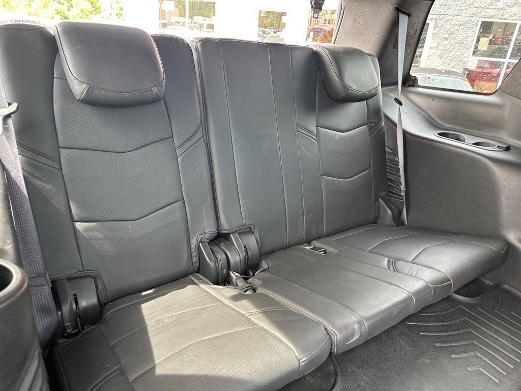 Cadillac Escalade Platinum 4WD 2016