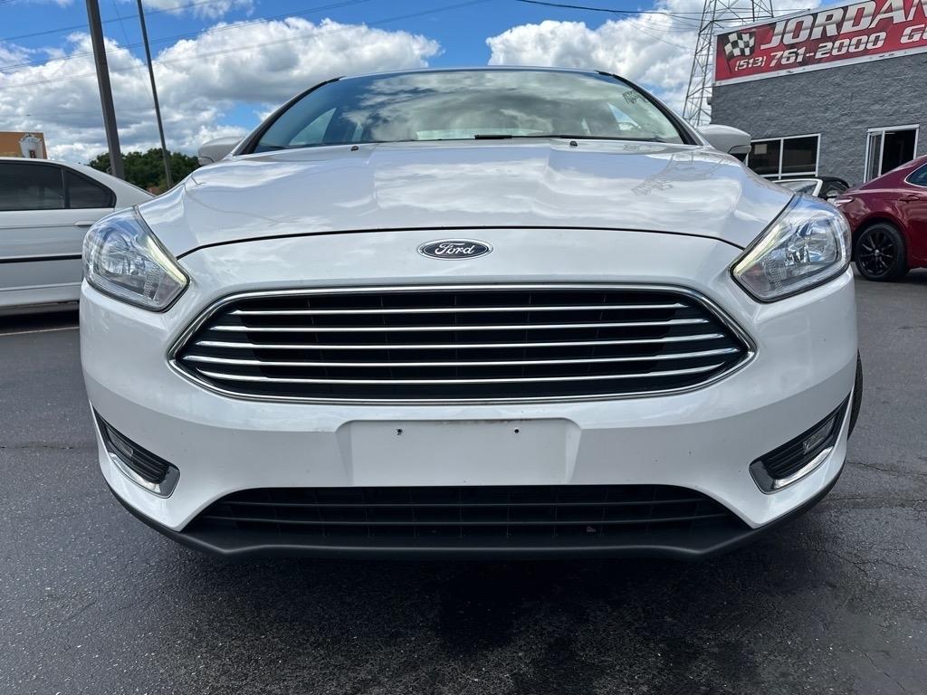 Ford Focus Titanium Sedan 2017