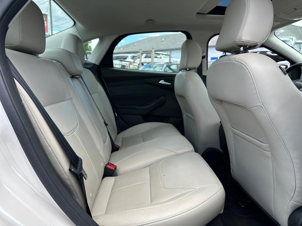 Ford Focus Titanium Sedan 2017