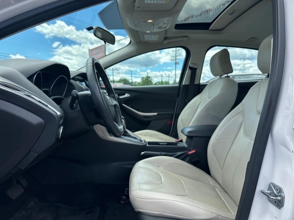 Ford Focus Titanium Sedan 2017