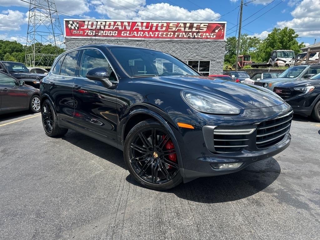 Porsche Cayenne Turbo 2016