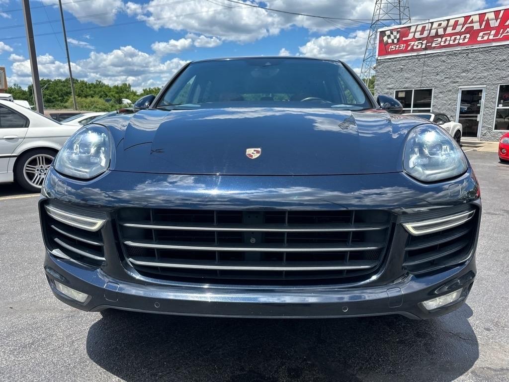 Porsche Cayenne Turbo 2016